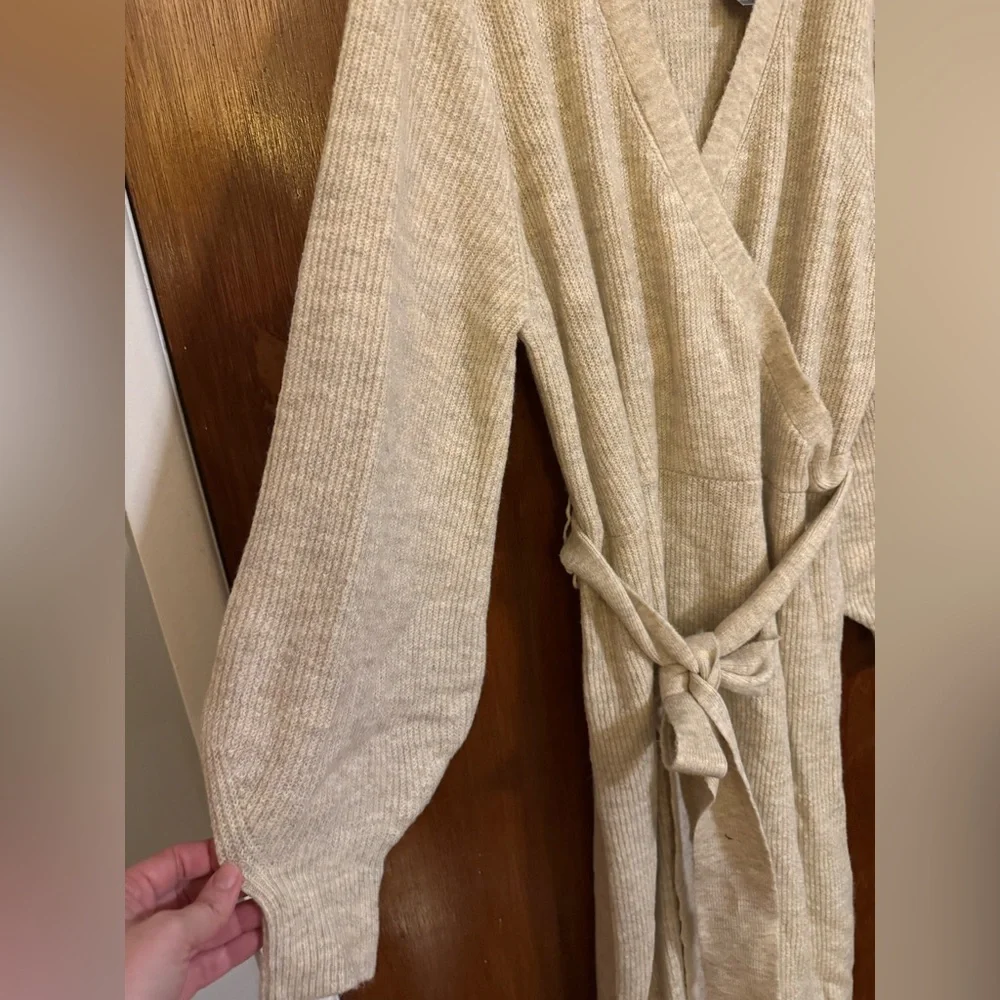 Lane Bryant Cream Ribbed Knit Faux Wrap dress with Tie 18/20 - Picture 2 of 4